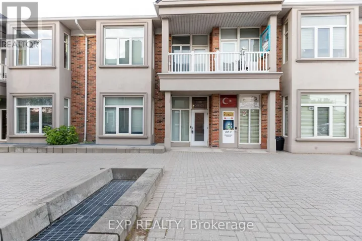 8 - 951 WILSON AVENUE, Toronto (Downsview-Roding-CFB), Ontario M3K2A7