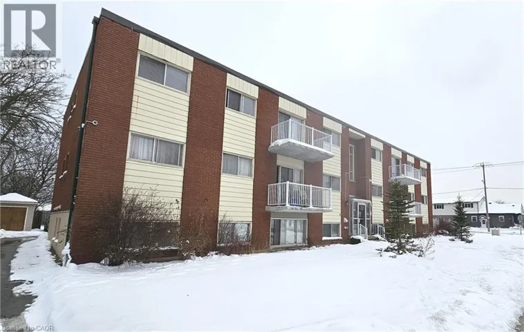 357 CONNAUGHT Street Unit# 10, Kitchener, Ontario N2C1B9
