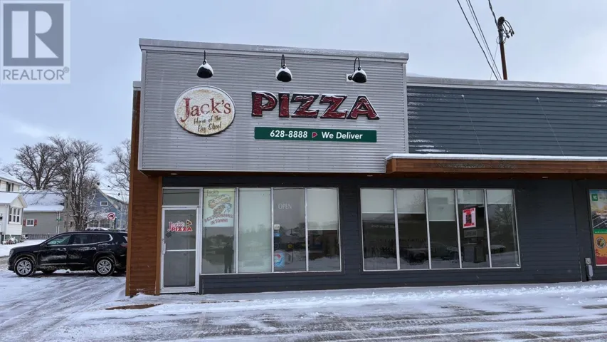 4 330 University Avenue, Charlottetown, Prince Edward Island C1A4M6