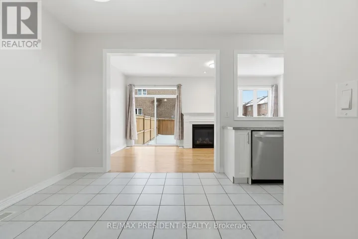 12 BEASLEY GROVE, Hamilton (Meadowlands), Ontario L9G3K9