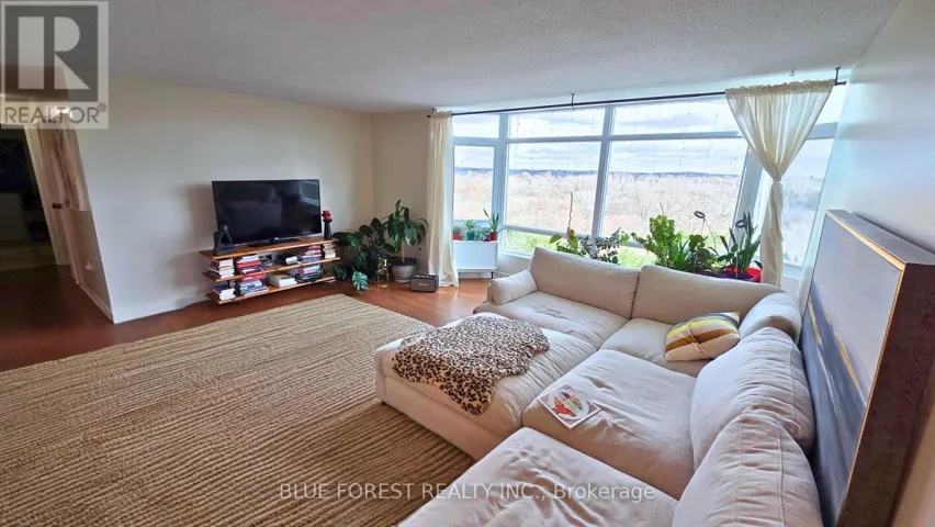 711 - 45 POND MILLS ROAD, London South (South J), Ontario N5Z4W5
