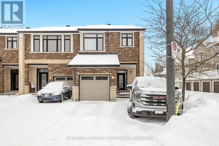 285 KINGHAVEN CRESCENT, Ottawa, Ontario K2M3B4