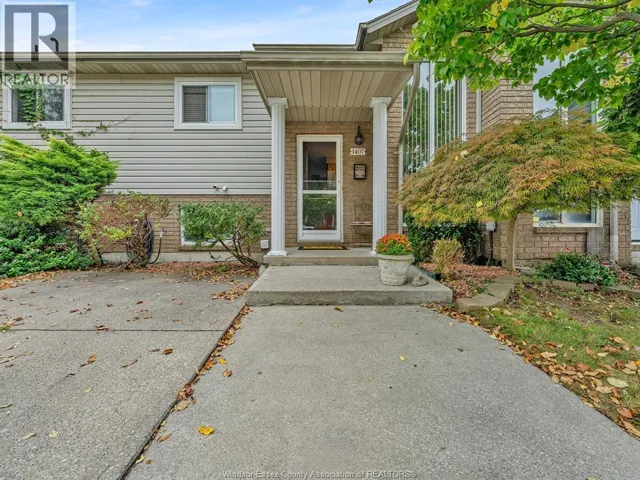 1407 Mickaila Crescent, Tecumseh, Ontario N8N4Z2