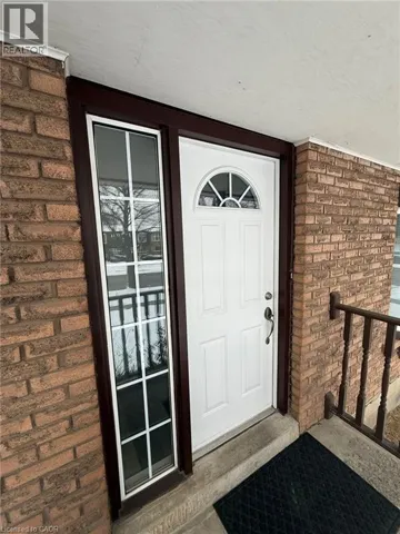 16 COURTLAND Avenue Unit# Upper, Hamilton, Ontario L9C5Z2