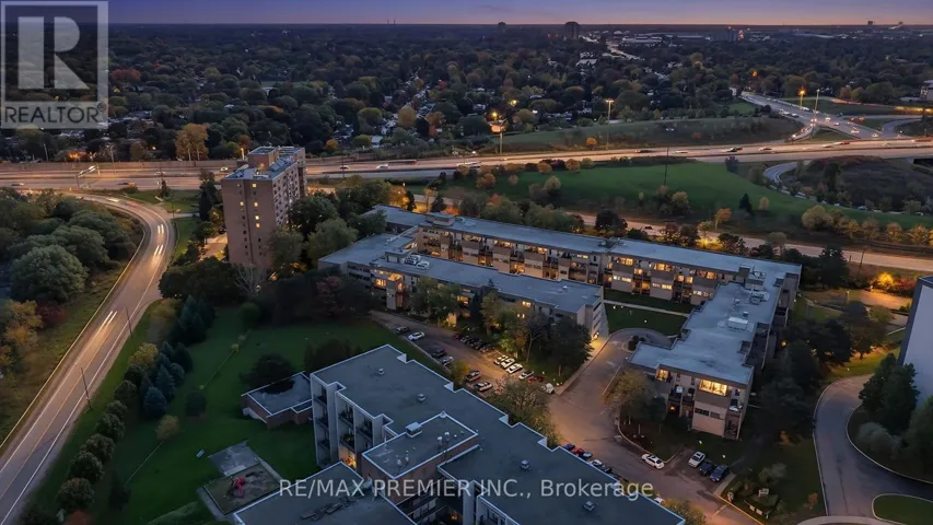 209 - 2095 ROCHE COURT, Mississauga (Sheridan), Ontario L5K2C8