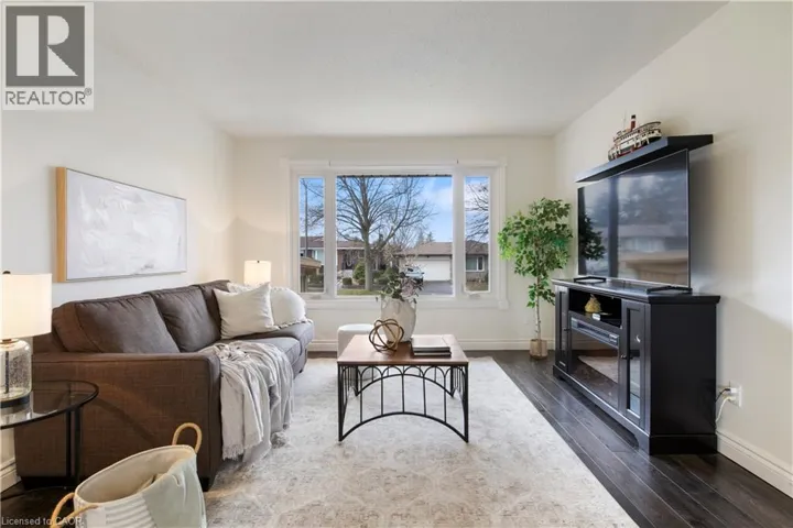 60 DEVONGLEN Drive, Kitchener, Ontario N2E2C5