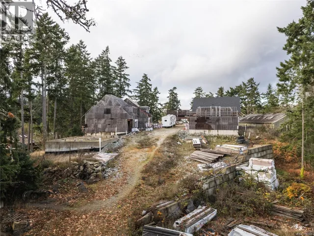 107 Atkins Rd, Salt Spring, British Columbia V8K2X6