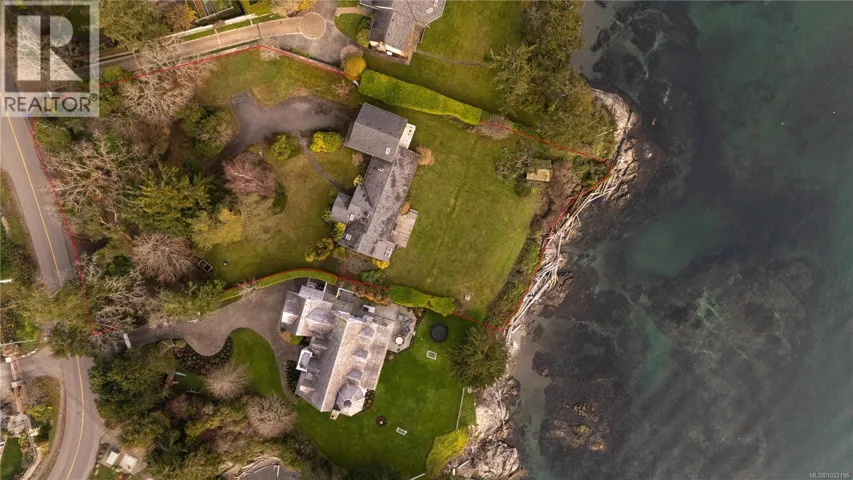 3901 Tudor Ave, Saanich, British Columbia V8N4L3