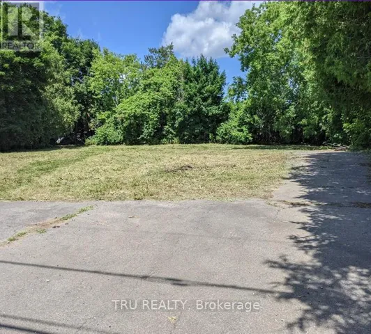 7101 MASON STREET, Ottawa, Ontario K4P1C3