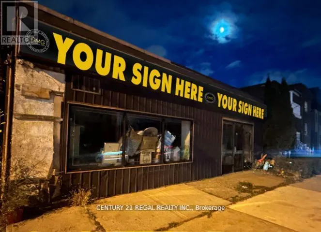 545 VAUGHAN ROAD, Toronto (Oakwood Village), Ontario M6C2R2