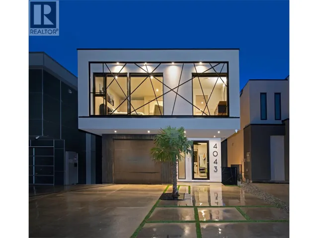 4043 Lakeside Road, Penticton, British Columbia V2A8W3