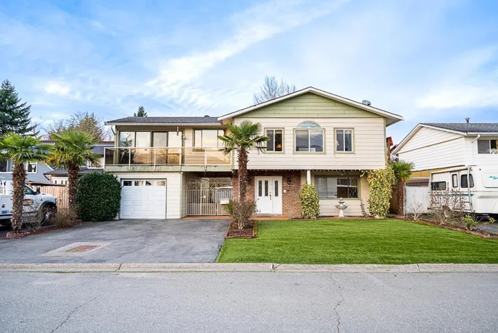 11457 83A AVENUE, Delta, British Columbia V4C2J7