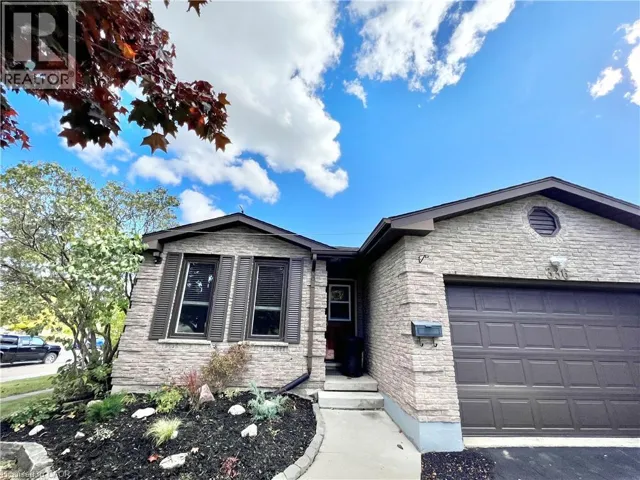 336 ROLLING MEADOWS Drive Unit# 1, Kitchener, Ontario N2N2V5