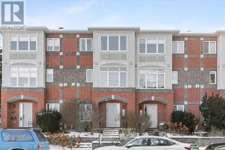 180 CLEARVIEW AVENUE, Ottawa, Ontario K1Z1B8