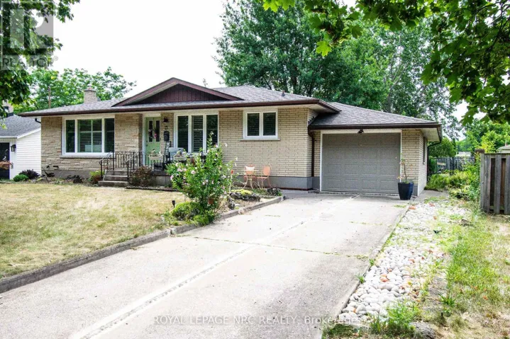 73 LOCKVIEW CRESCENT, St. Catharines (Bunting/Linwell), Ontario L2M2T6
