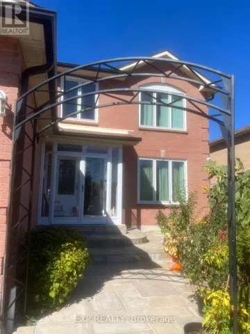 2 - 14 GRIFFITHS DRIVE, Ajax (Central West), Ontario L1T3J3