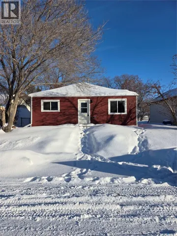 623 St Mary STREET, Esterhazy, Saskatchewan S0A0X0