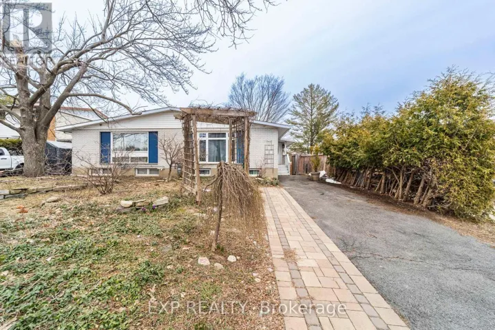 21 SOUTHVIEW CRESCENT, Ottawa, Ontario K2E5R4