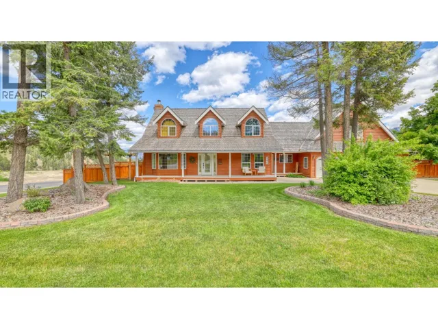 945 Westridge Way, Invermere, British Columbia V0A1K0