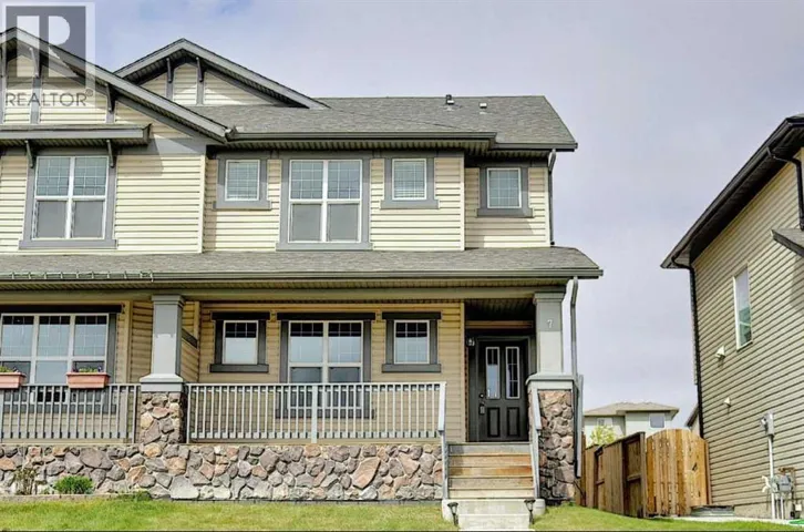 7 Panora Square NW, Calgary, Alberta T3P1E5