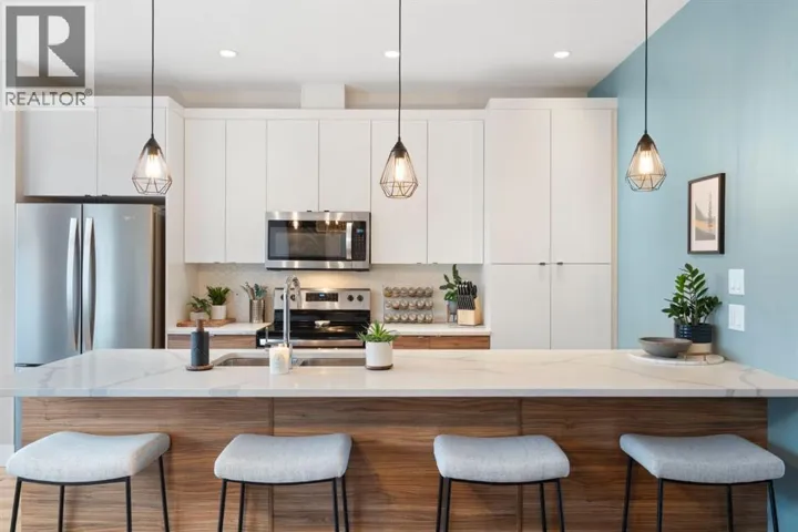 11 Clydesdale Crescent, Cochrane, Alberta T4C2S5