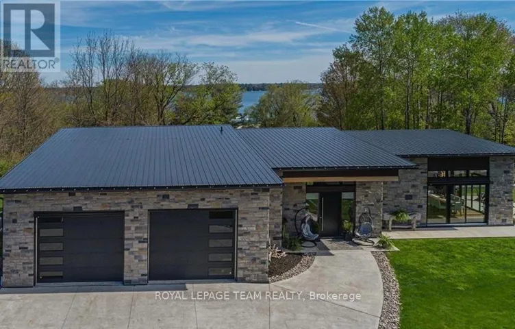 8 HEADLANDS WAY, Leeds and the Thousand Islands, Ontario K0E1R0