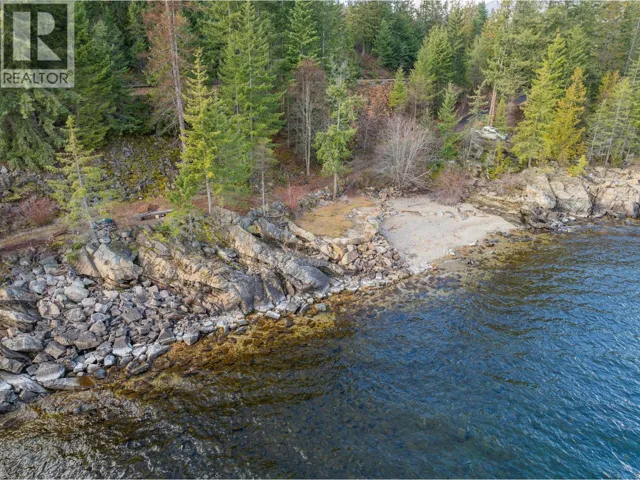 397 Park Avenue, Procter, British Columbia V1L0B6