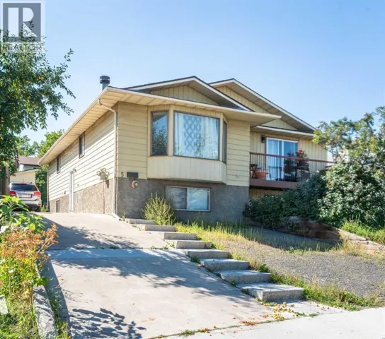 5 Fonda Drive SE, Calgary, Alberta T2A6E4