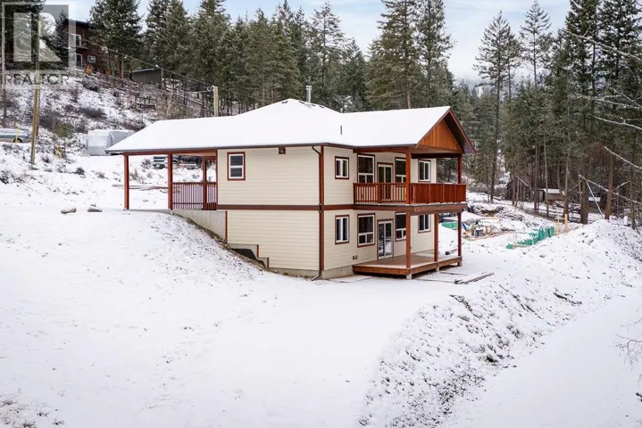 766 Balsam Road, Kelowna, British Columbia V1Z3V8