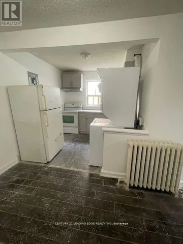 APT 2 - 1516 EGLINTON AVENUE W, Toronto (Briar Hill-Belgravia), Ontario M6E2G8