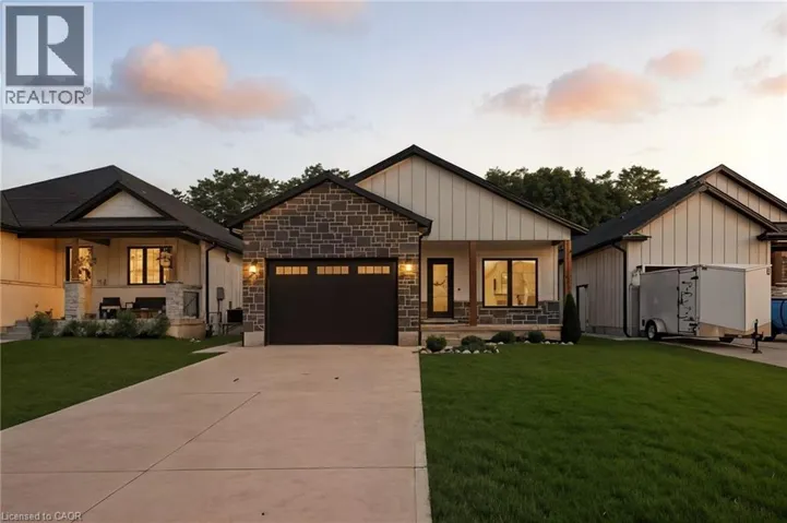 7 MACNEIL Court, Port Burwell, Ontario N0J1T0
