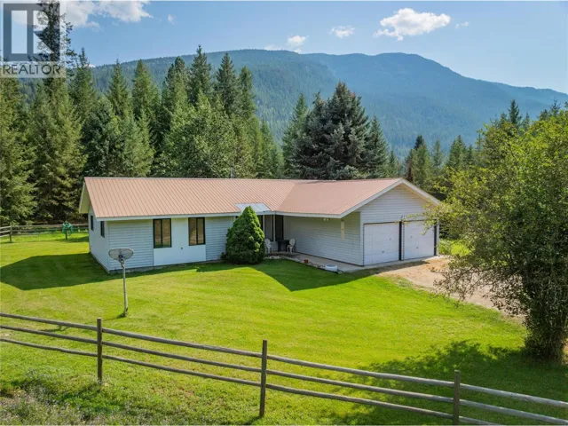5132 PEDRO CREEK Road, Winlaw, British Columbia V0G2J0