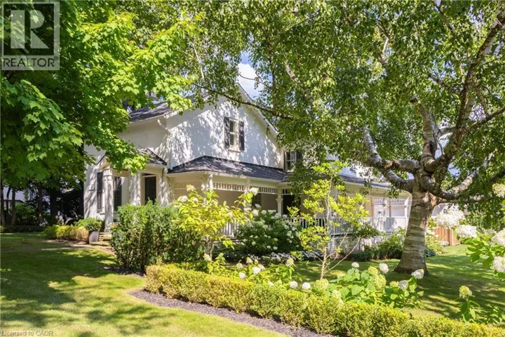 212 KING Street, Oakville, Ontario L6J1B5