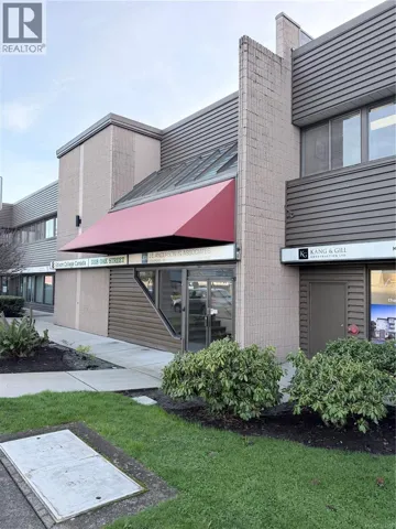 19 3318 Oak St, Victoria, British Columbia V8X1R1