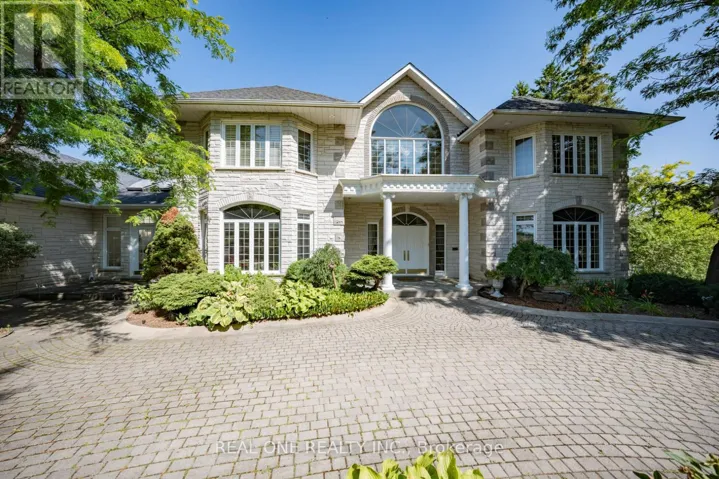 14 ALM COURT, Aurora (Aurora Estates), Ontario L4G6W7