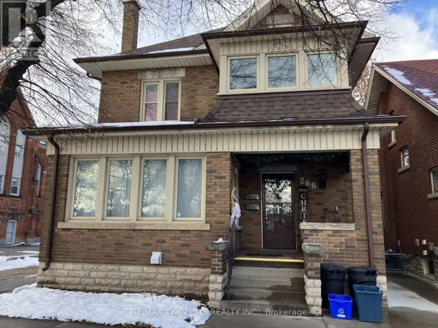 LOWER - 266 DALHOUSIE STREET, Brantford, Ontario N3S3V2