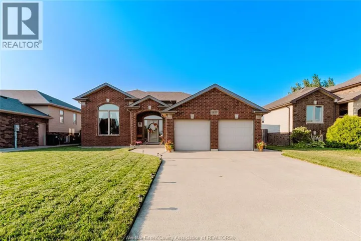 1429 OAKWOOD AVENUE, Lakeshore, Ontario N8L0S4