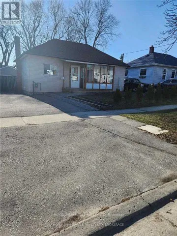 824 ROWENA STREET, Oshawa (Lakeview), Ontario L1H4Z5