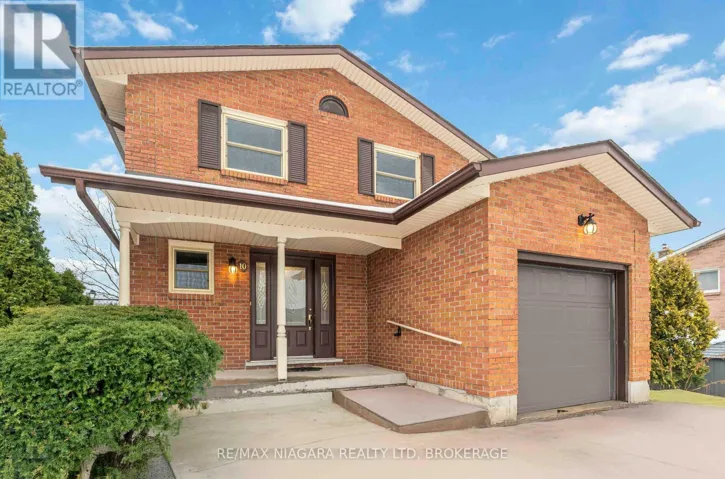 10 DONEGEL PLACE, Hamilton (Bruleville), Ontario L9A4Z6