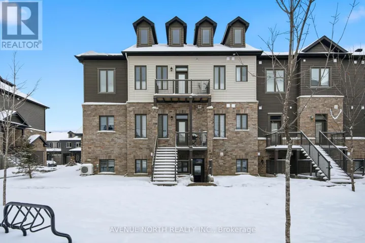 UNIT J - 725 DEARBORN PRIVATE, Ottawa, Ontario K1T0W4