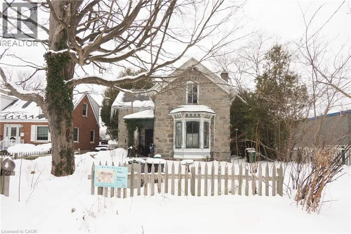 42 HOPETON Street, Cambridge, Ontario N1R3T3