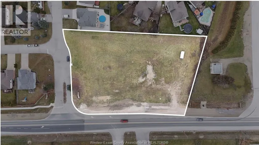 12059 COUNTY RD 42, Tecumseh, Ontario N8N2M1