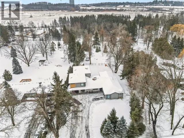 195 RIVERBANK Drive, Cambridge, Ontario N3H4R6