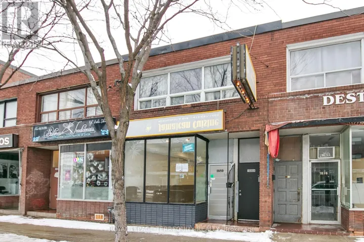 1680 ST CLAIR AVENUE W, Toronto (Weston-Pellam Park), Ontario M6N1H8