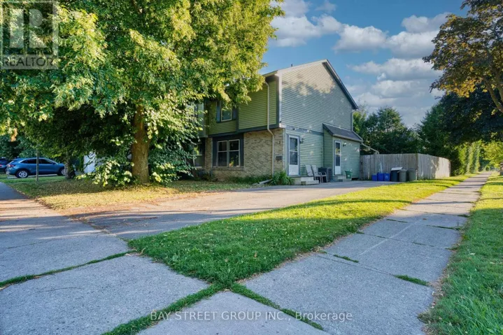 1 RANCHWOOD CRESCENT, London North (North F), Ontario N5G3A2