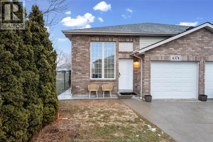 4574 TUMBLEWEED CRESCENT, Windsor, Ontario N9G3C2