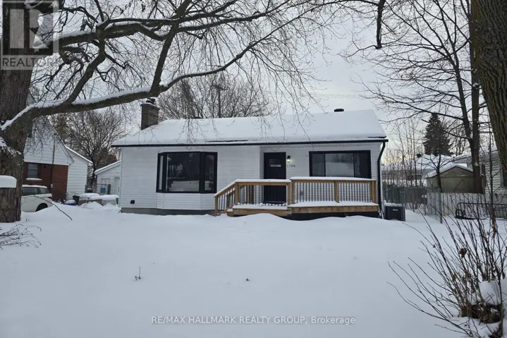 1796 SAUNDERSON DRIVE, Ottawa, Ontario K1G2C2