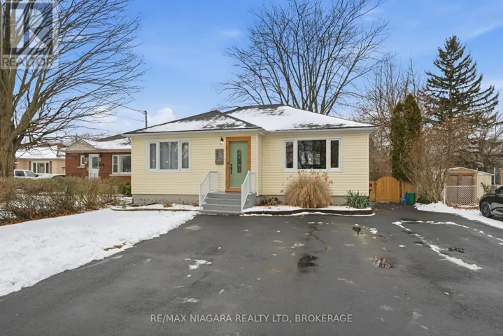 489 VINE STREET, St. Catharines (Vine/Linwell), Ontario L2M3T2