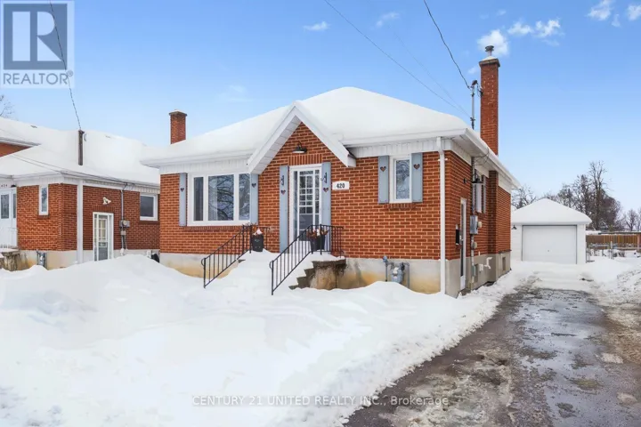 420 MCKELLAR STREET, Peterborough (Otonabee Ward 1), Ontario K9J7C1