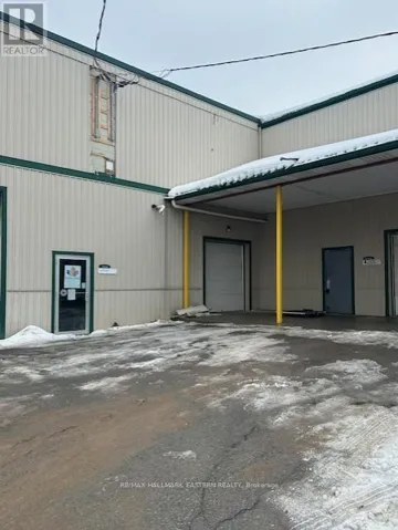 #8 - 910 HIGH STREET, Peterborough (Otonabee Ward 1), Ontario K9J5R2